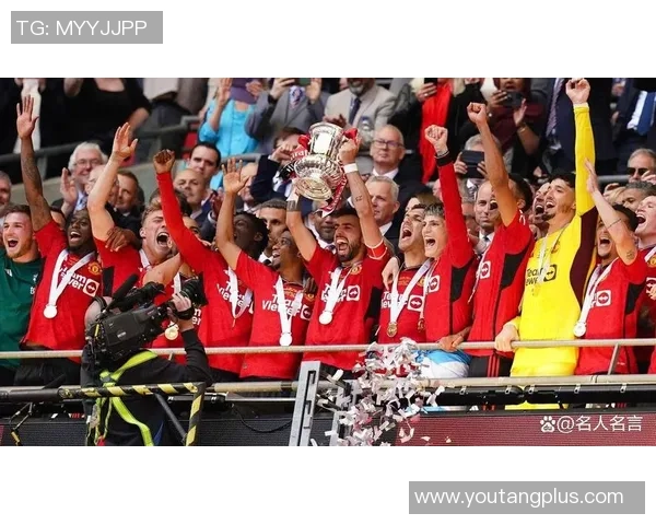 全球足球明星神王盘点及其辉煌成就与影响力分析 全球足球明星神王盘点及其辉煌成就与影响力分析